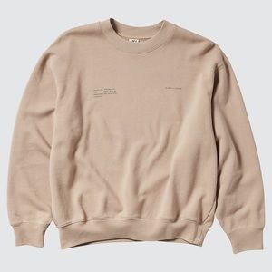 Uniqlo- Louvre Museum Sweatshirt